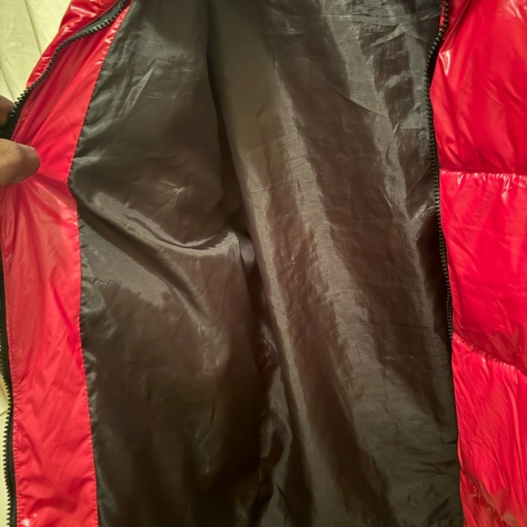Fashion nova men red puffer jacket - Picture 3 of 7